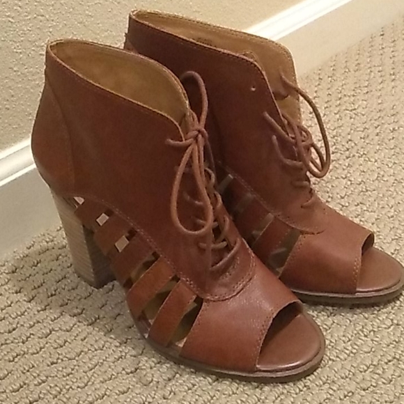 Lucky Brand Leather open toe shoes 8.5 - Picture 3 of 12